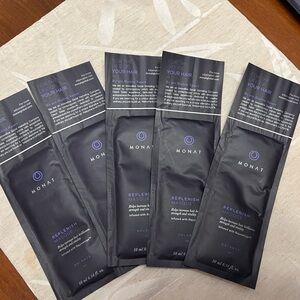 Monat Replenish Masque
